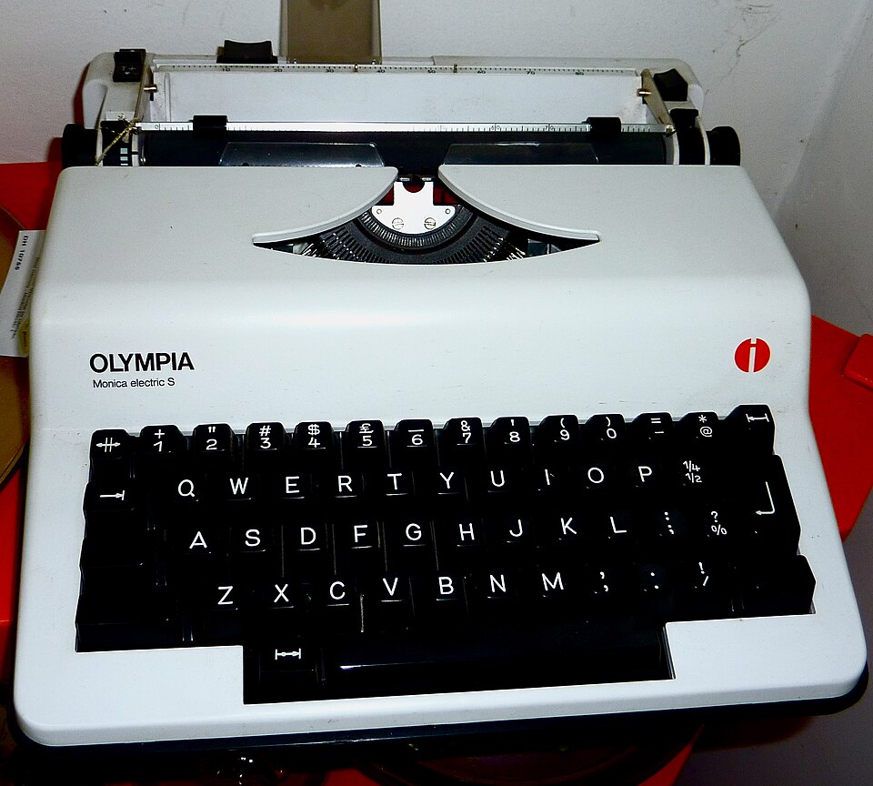 Olympia Monica Electric S